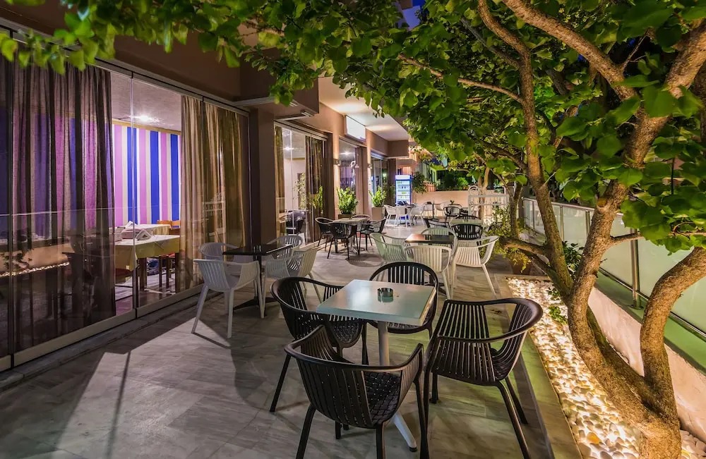 هتل کسموس اولیمپیا گاردن